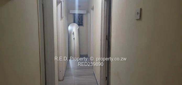 Charming 2-Bedroom Cottage to Rent in Northlynne!