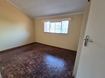 3 Bedroom Flat & Apartment
