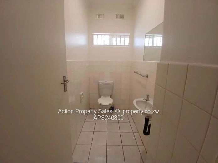 Secure Family Home In Highlands! 