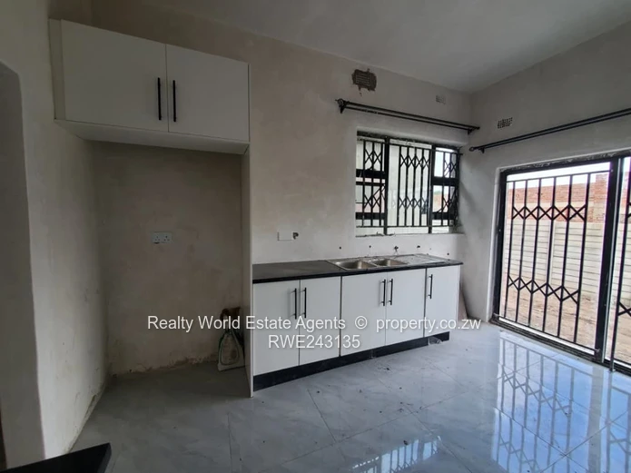To Rent: Modern Cluster Home in Chipukutu, Ruwa