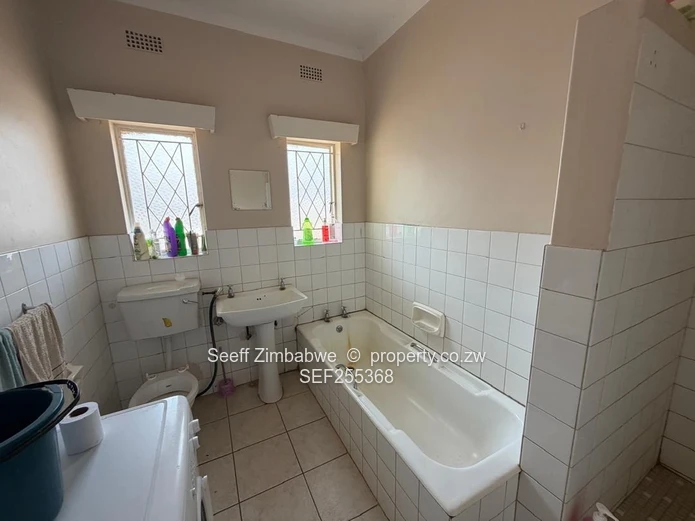 Secure Marlborough Property – Perfect for Storage Use