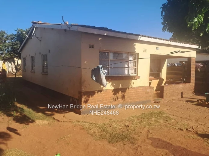 Kambuzuma Sect 2 House For Sale (Sole Mandate)