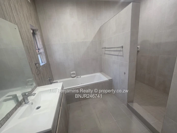 Ambassadorial Home In Colne Valley