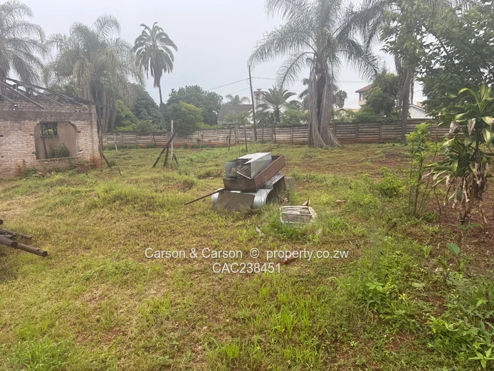 Incomp. Shell on Vast piece of land in the G/Triangle 