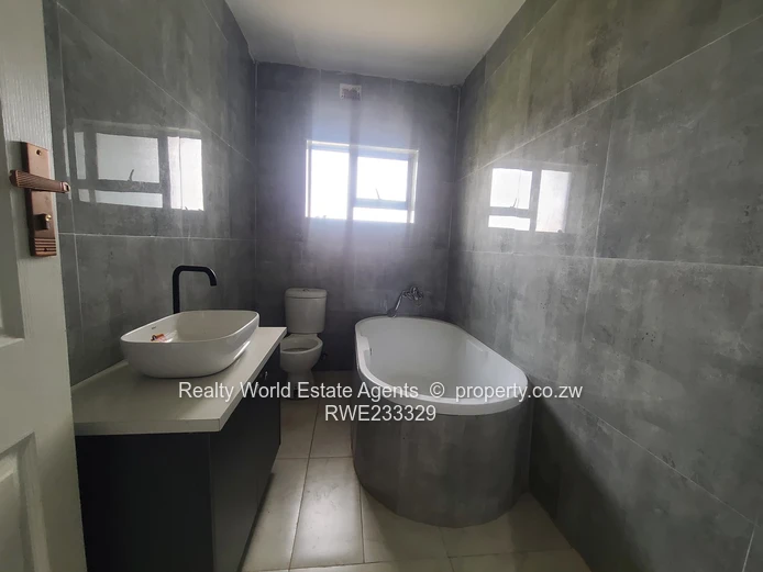 Exceptional 7-Bedroom Home with Agribusiness Potential – Ziko, Chitungwiza (Sole Mandate)