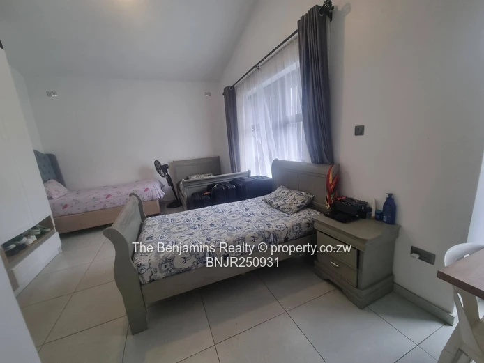 Townhouse In Avondale In A Secure Complex