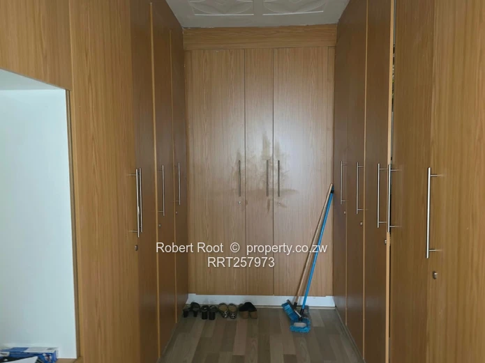 6 Bedroom Executive Townhouse to Rent in Helensvale