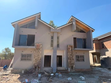 3 Bedroom Flat & Apartment
