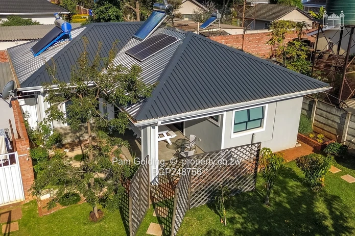 Stylishly Furnished 2 Bedroom Cottage
