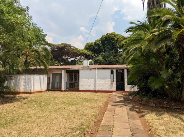 Versatile Commercial Property Near Avondale Shops