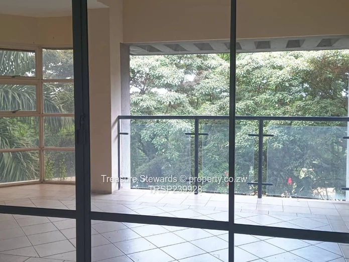 Northfields Penthouse (Sole Mandate)