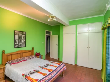 3 Bedroom Garden Flat