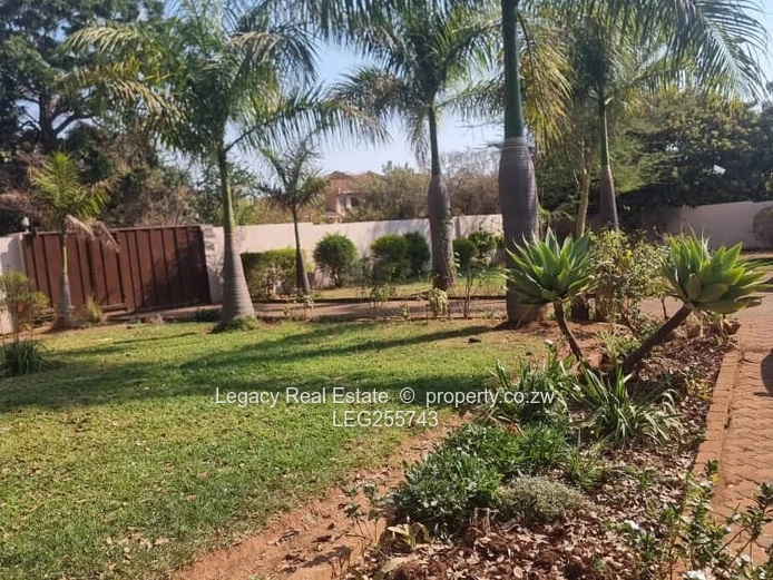 Dual-Access Mandara Gem With Endless Potential,Grand Living Meets Investment Potential In Mandara.