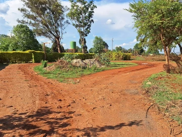 Commercial & Industrial Land