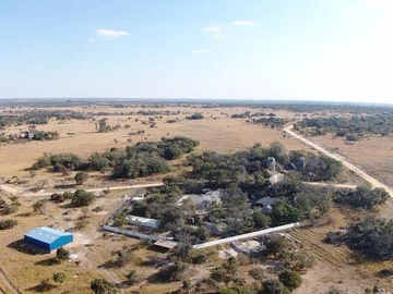 Farm & Agricultural Land