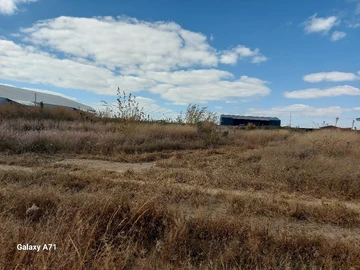 Commercial & Industrial Land