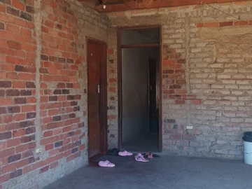 6 Bedroom House