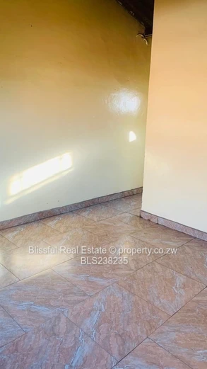 Mufakose flat for sale