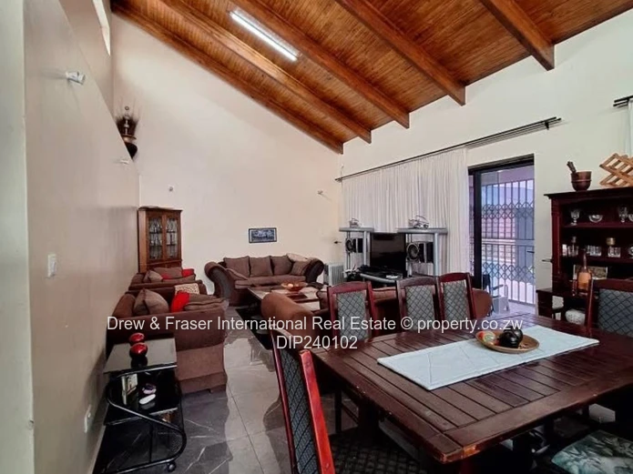 Mabvazuva house for sale 100k