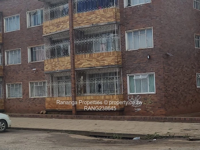 ?? CBD 1-Bedroom Apartment for Sale- Bulawayo