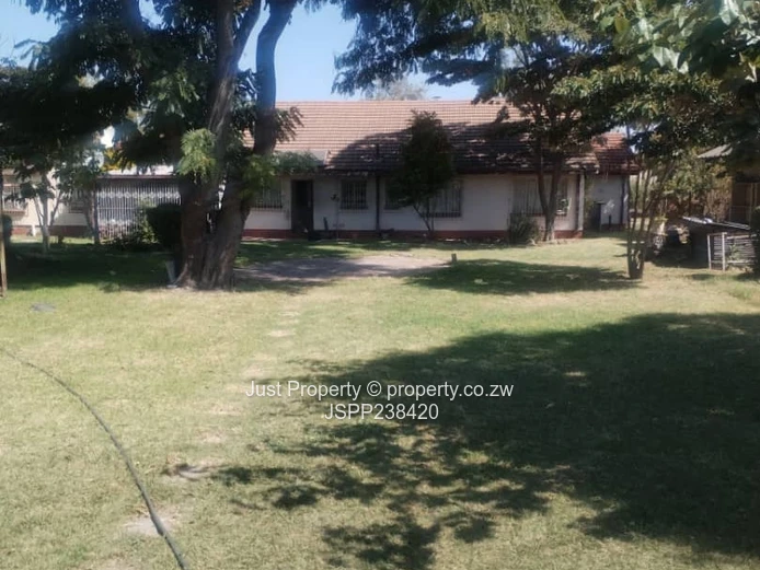 Hatfield House with DEVELOPMENT POTENTIAL!