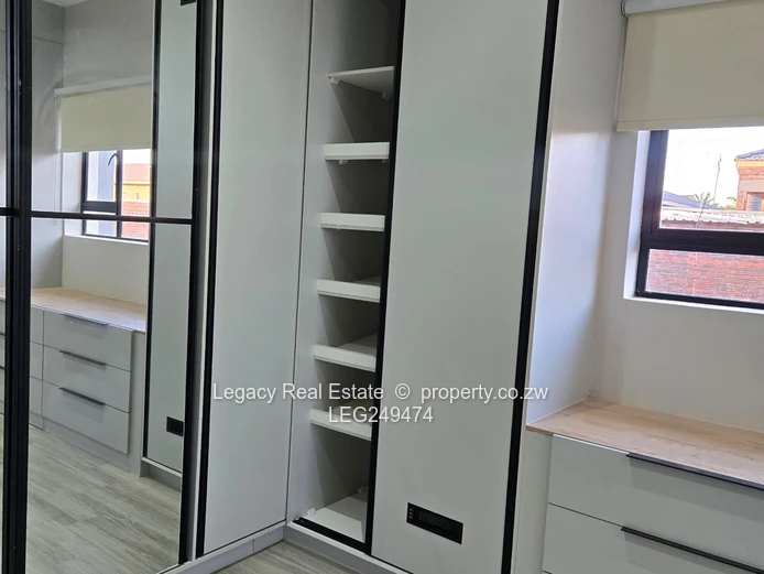 Exquisite Newly Built Home With Borehole And Solar Geyser,Turn-Key Luxury Home In Mt Pleasant Height