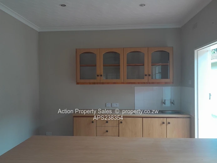 4 Bed House With Cottage To Rent Borrowdale $3000