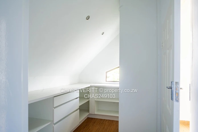 Newly Built 3 Bed Cluster Unit To Let In Hogerty Hill