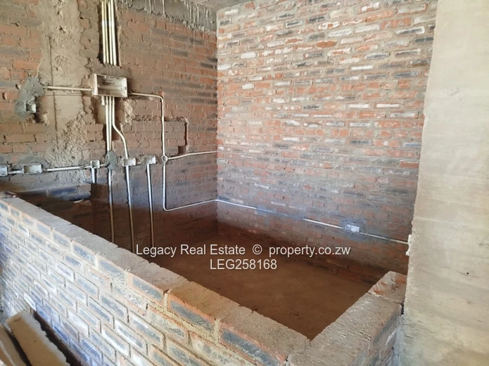 Under-Construction 1-Bed En-Suite Flats in Avondale — Secure, Gym