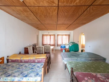 Farm & Agricultural Land