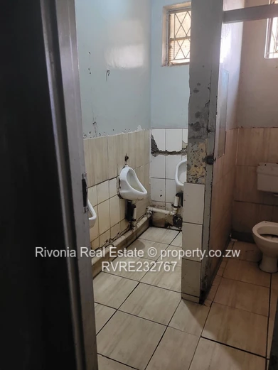 Commercial property in Highfield Mastones