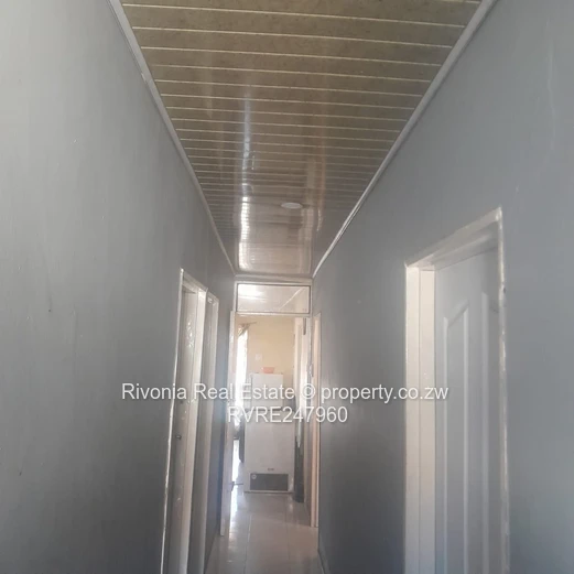 Brick-Walled 3-Bed Glen Norah A Home with Borehole