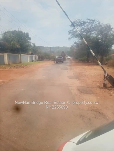 2500m² Glen Lorne Stand — Tarred Road, Harare North (Sole Mandate)