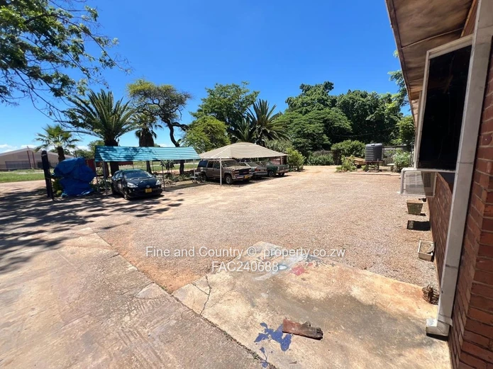 Warehouse For Sale – Main Road Frontage