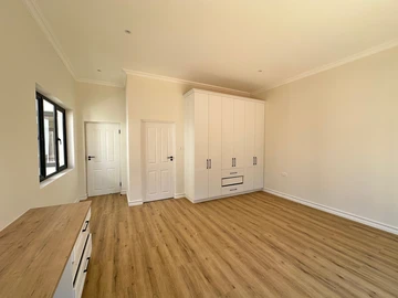 3 Bedroom Garden Flat