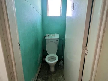 2 Bedroom Flat & Apartment