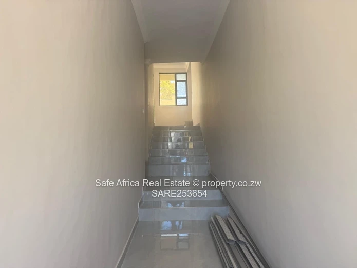 LUXURY 5-BEDROOM VILLA FOR SALE – CARRICK CREAGH   USD 380,000 | 500m² Stand | Title Deed