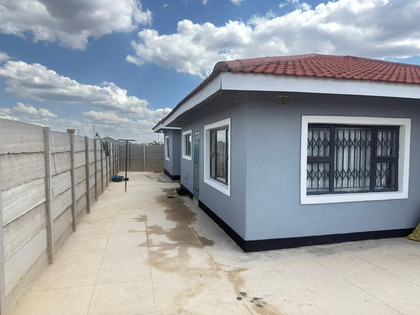 4 Bedroom House
