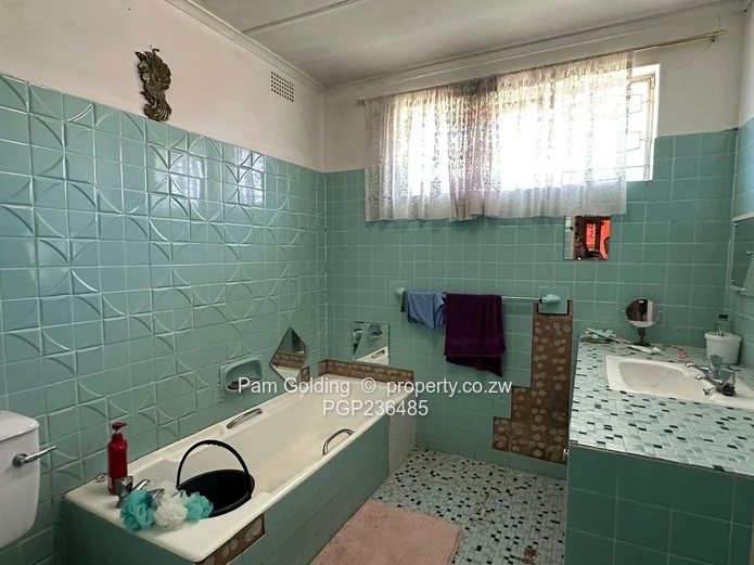 Solid Family Comfort In The Heart Of Hillside.