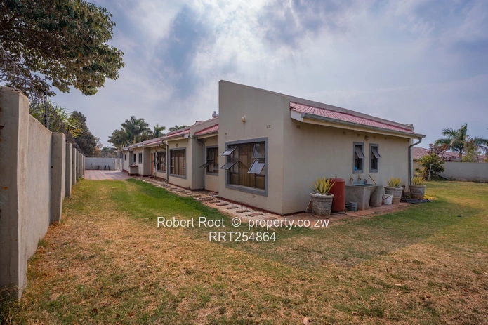 Prime 8 Bed Pomona House for Sale (Sole Mandate)