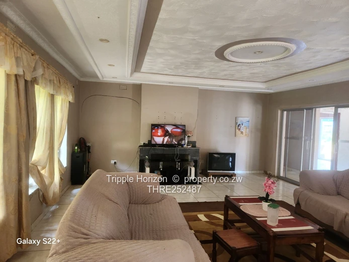 5-Bed Marlborough (Harare West) Home on 3000m² with Borehole