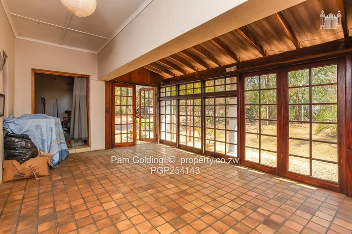 Character Home in Rolf Valley  (Sole Mandate)