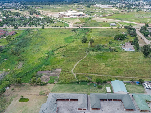 Commercial & Industrial Land