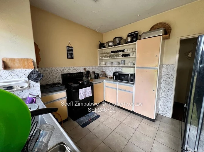Neat 2-Bedroom Garden Flat 