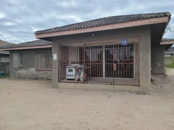 Zimre Park, 4 Bedroom House FOR SALE