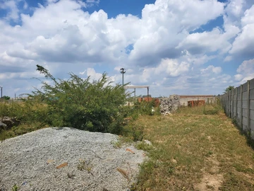 Commercial & Industrial Land