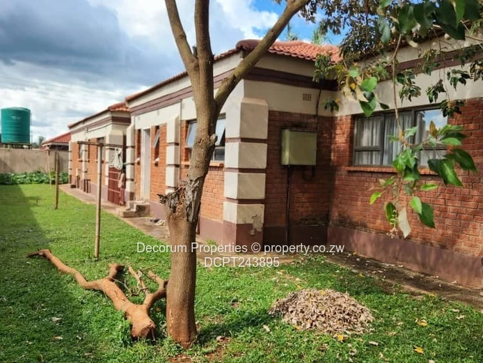 Mt Pleasant Heights: 4-Bed Family Home with Borehole