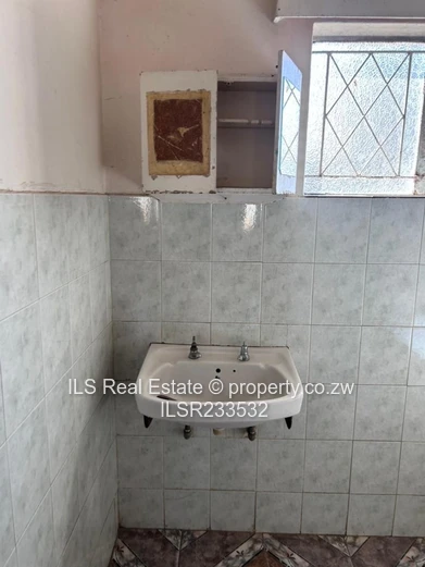 Experience The Charm Of This Home In Bulawayo