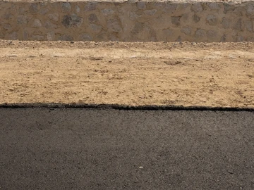 Commercial & Industrial Land