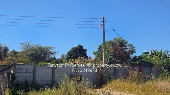 Crowhill Plot – Prime Location Near Roundabout